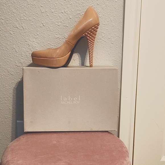 Rachel Roy Nude Pumps - Picture 1 of 7